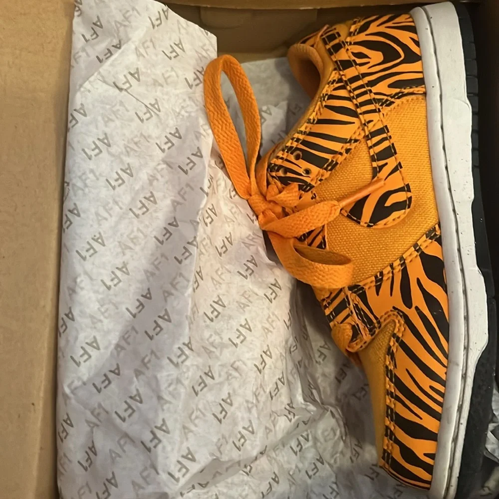 Nike Kids Orange Tiger Print Sneakers